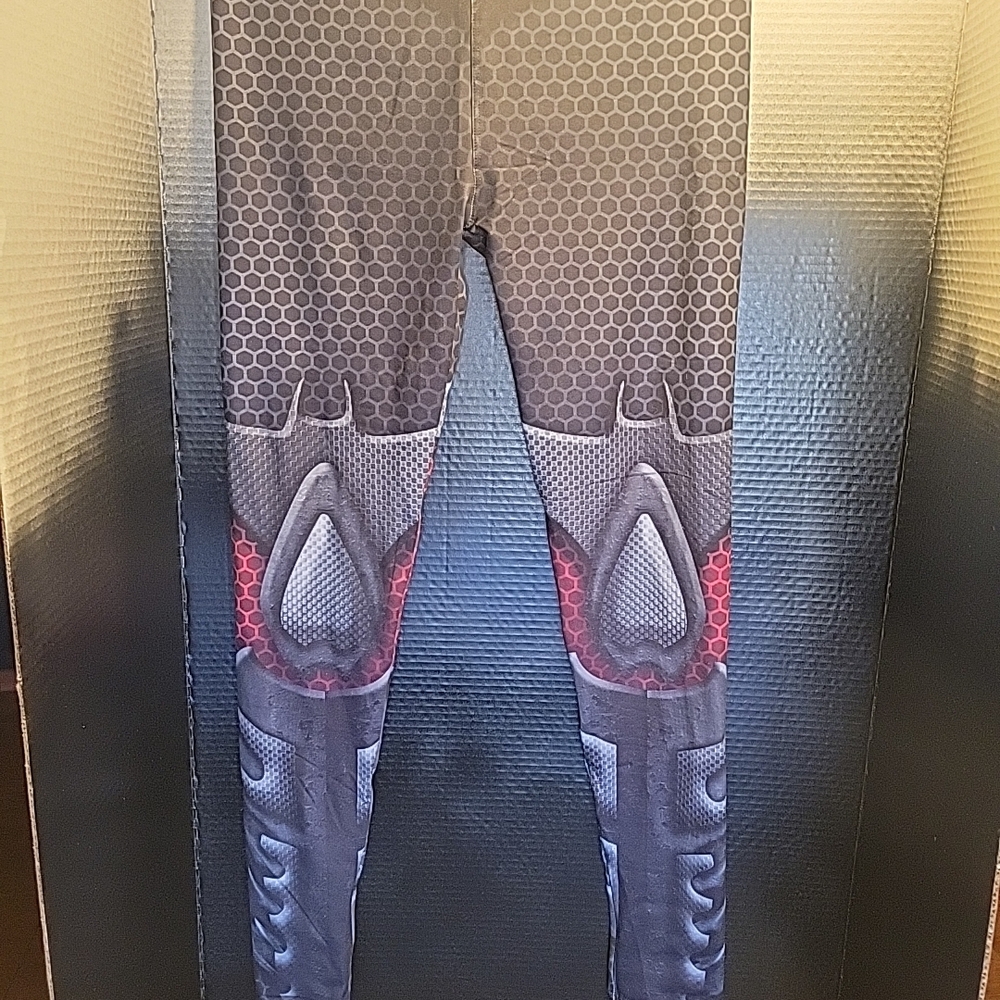 Patterned Leggings NWT